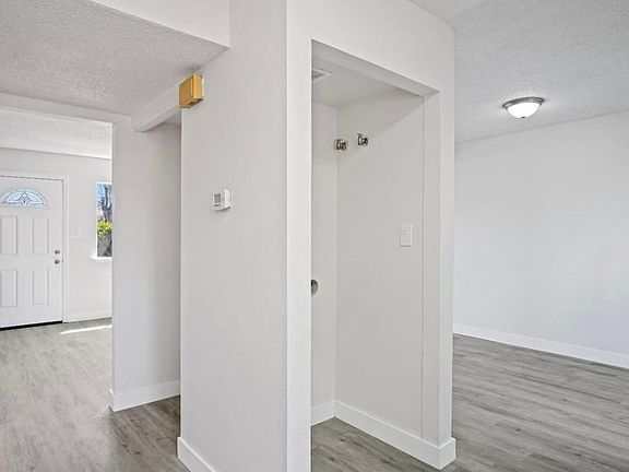 3rd image of 5873 Bamford Dr
