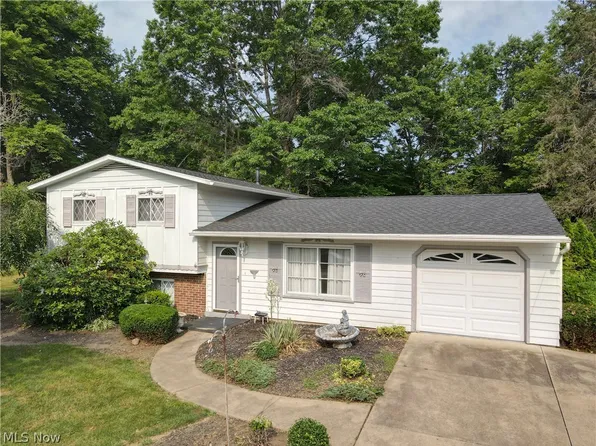 3891 Morley Dr, Kent, OH 44240
