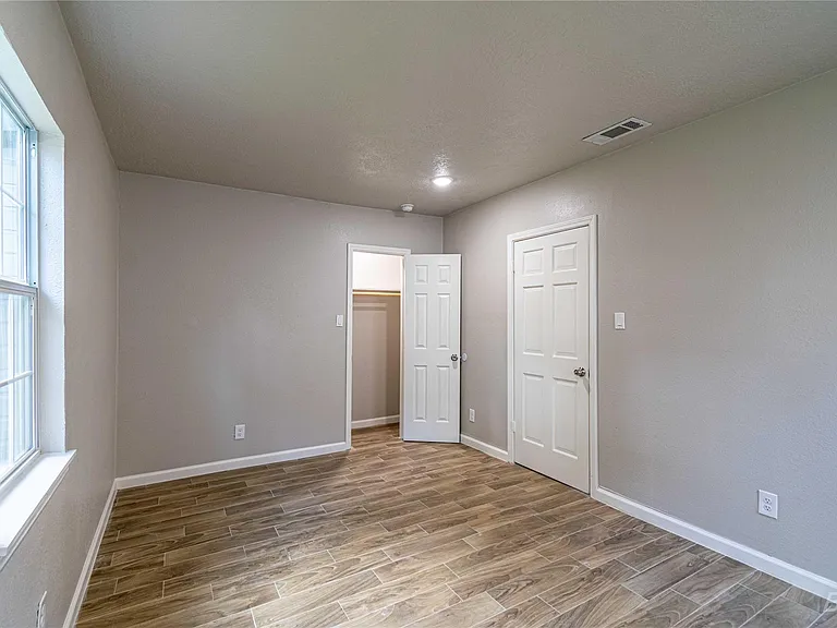 3818 Blodgett St — Photo 29