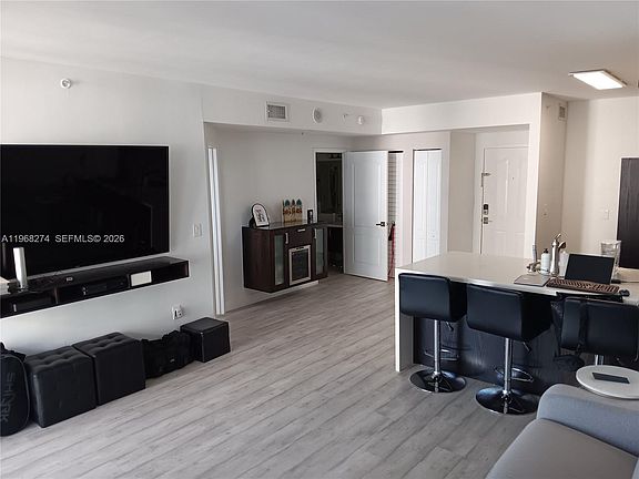 4th image of 5085 NW 7th St APT 1412