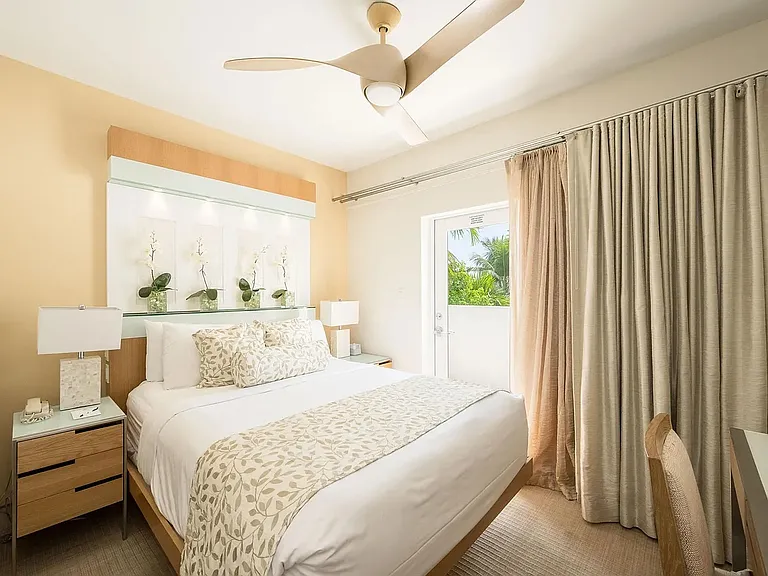 1401 Simonton St #1401/20 — Photo 3