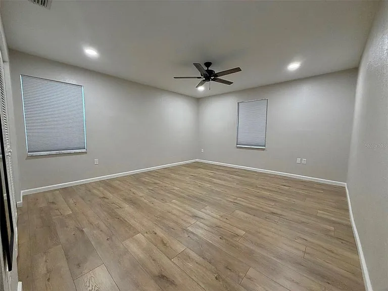 7242 Ashmore Dr — Photo 11