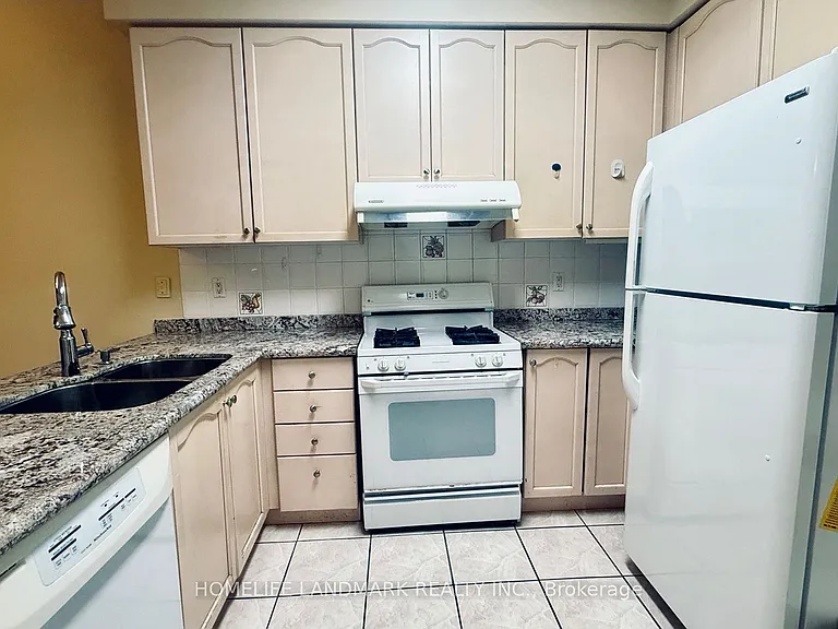 25 Grover Hill Ave — Photo 3