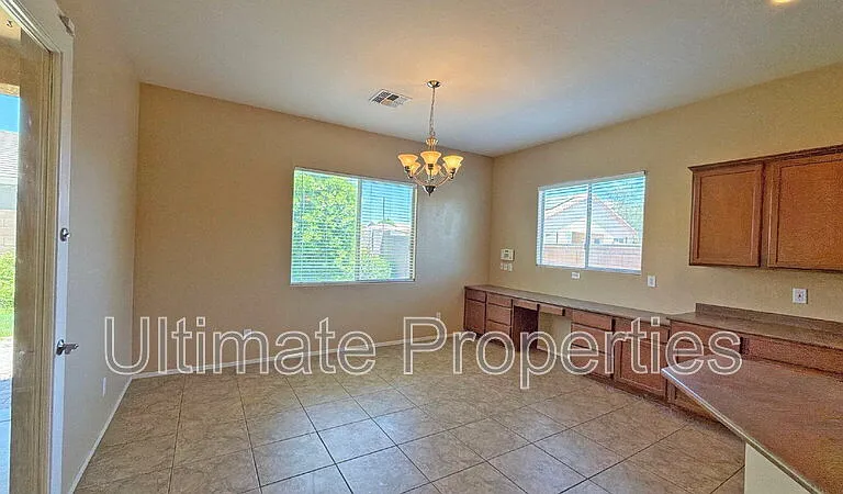 17610 W Ironwood St — Photo 6