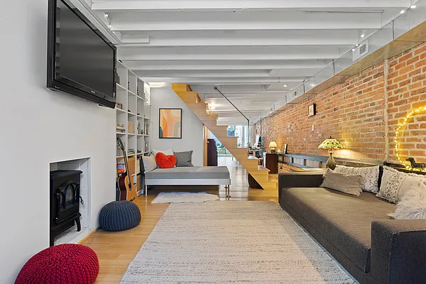Sold by Compass | media 16