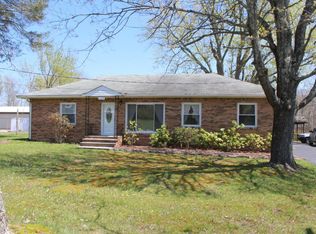 1105 Allardt Hwy, Jamestown, TN 38556