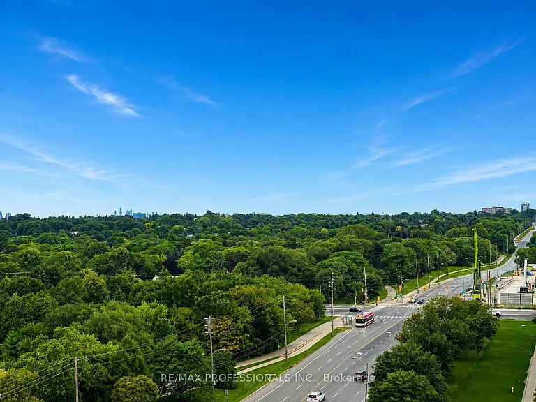 4010 Eglinton Ave W #1011 — Photo 17