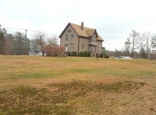 17 Middleboro Rd, East Freetown, MA 02717