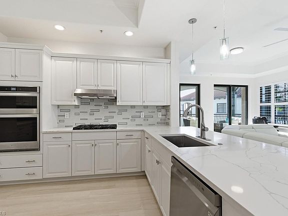 3rd image of 10731 Mirasol DR #602