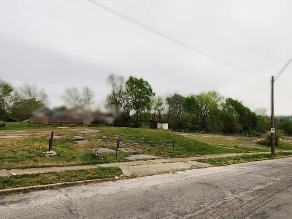 4314 Chestnut Ave, Kansas City, MO 64130