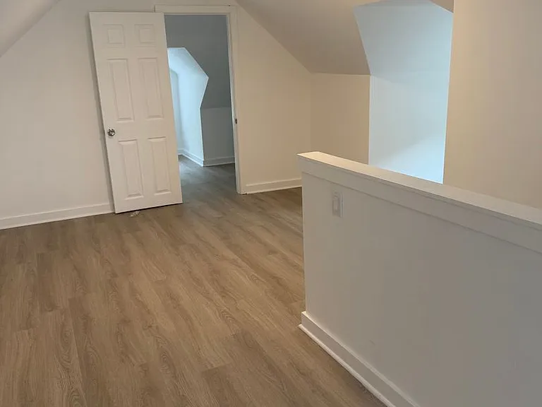 212 Abbey Ln — Photo 18