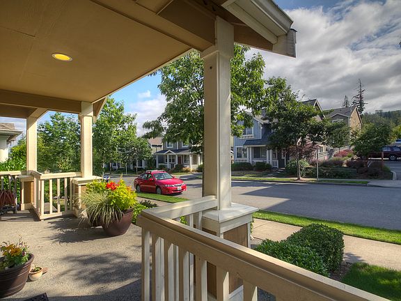 2nd image of 1903 25th Ave NE
