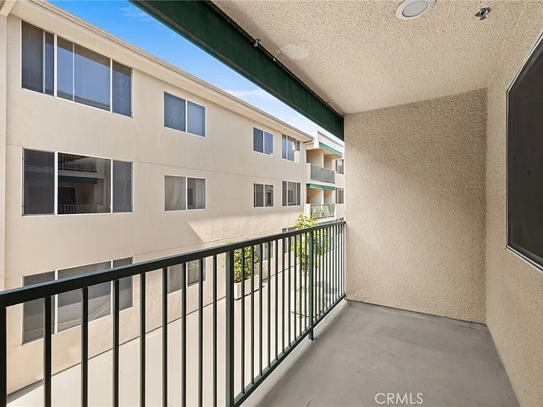 4501 Cedros Ave — Photo 8