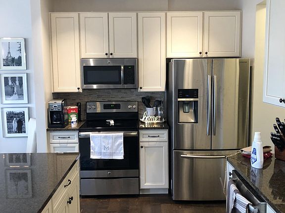 3rd image of 2403 Kilare Ln N