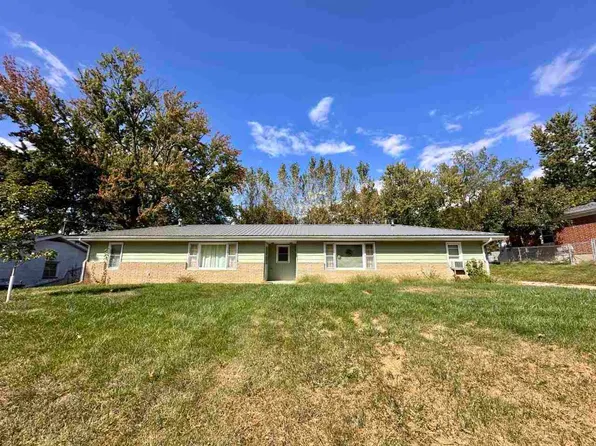 1401-1403 10th St, Coralville, IA 52241