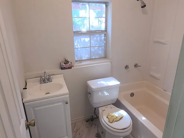 917 W Clarendon Dr — Photo 6