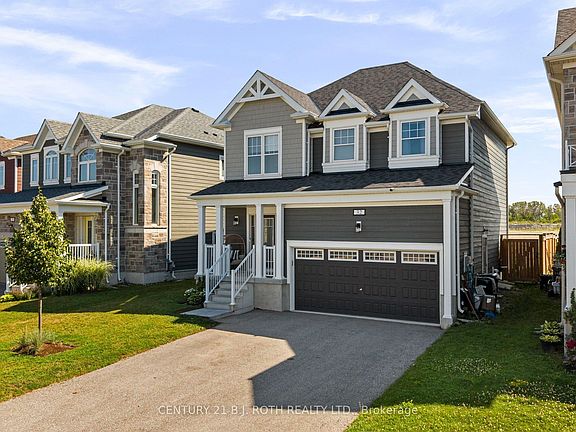 2nd image of 32 Sandhill Crane Dr