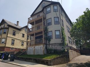 19 Evergreen St #3, Providence, RI 02906