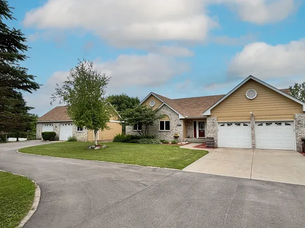 7645 84th Ave N, Rockford, MN 55373