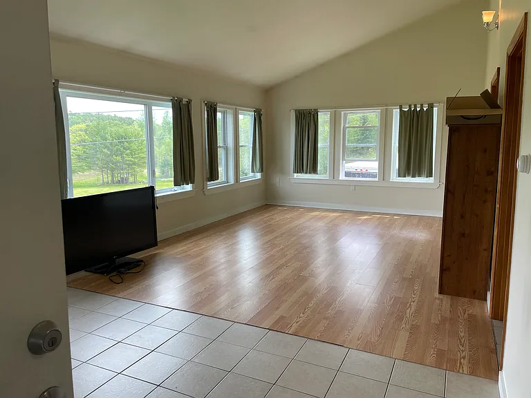 43 Boyd Dr — Photo 3