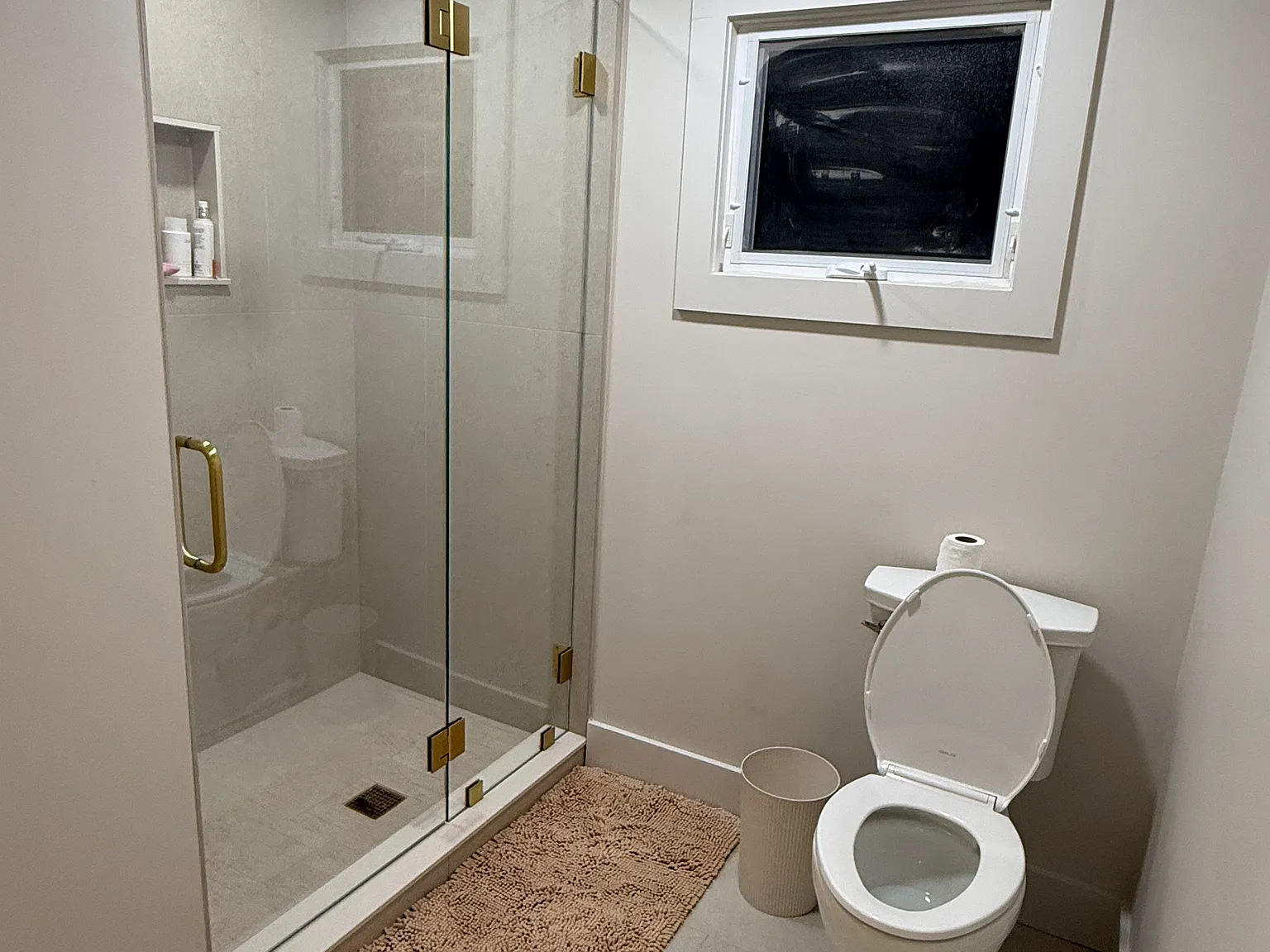 2 bed, 1000 sqft, $4,000 — Photo 4
