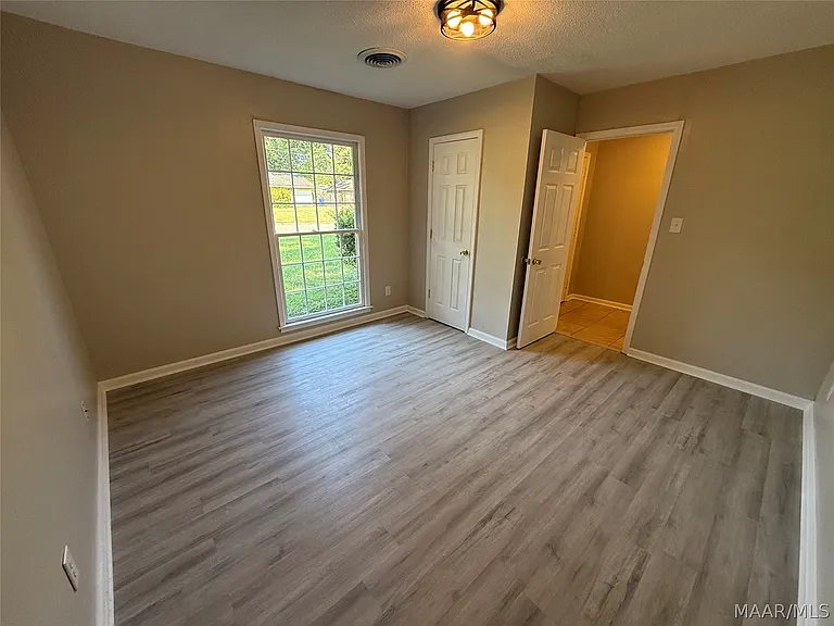 113 Lori St — Photo 30