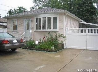 117 Washington Ave, Brentwood, NY 11717