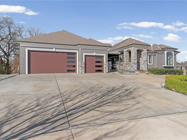 11512 S Iowa St, Olathe, KS 66061