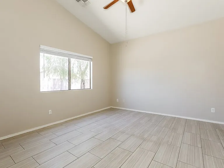 2460 W Tanner Ranch Rd — Photo 9