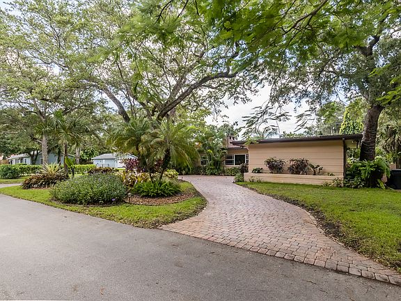 4th image of 1300 SW 19th St