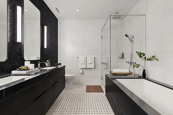 Sold by Compass | media 21