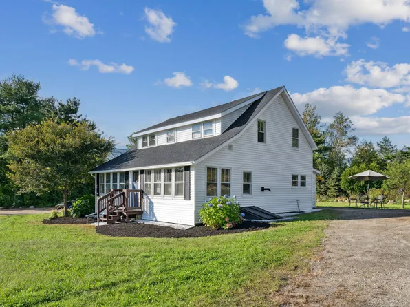362 Hallowell Road, Chelsea, ME 04330