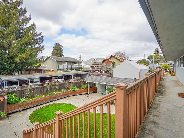 324 Mountain View Ave — Photo 10