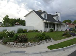 2561 W Desertdusk Rd, Salt Lake City, UT 84129