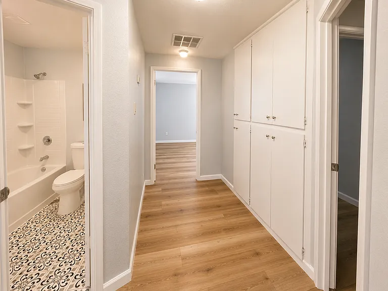 3127 Santa Cruz Way — Photo 4