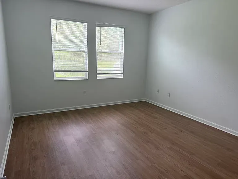 16493 Champlain St — Photo 16