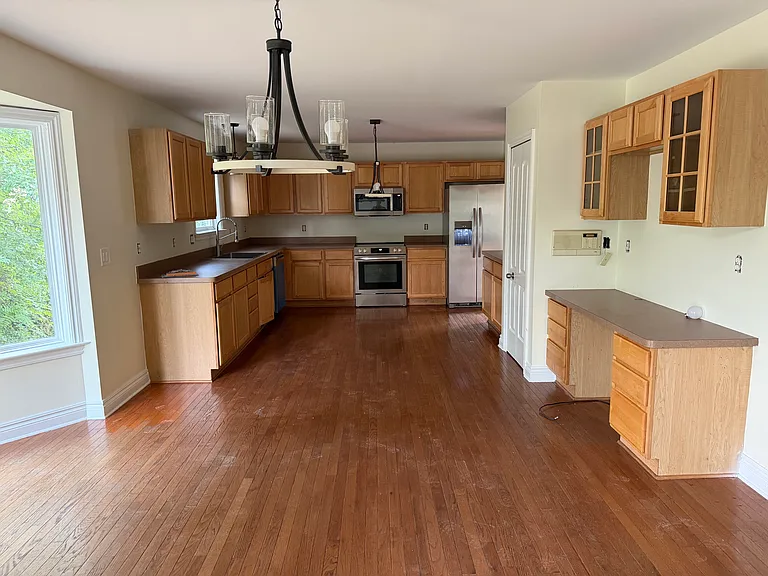 7137 Cambridge Dr — Photo 6