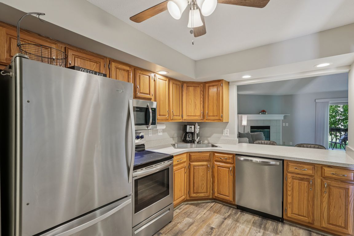 next background image