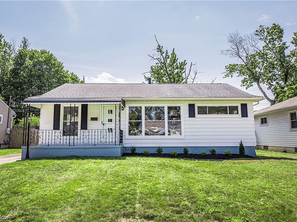 1st image of 428 Lynn Dr