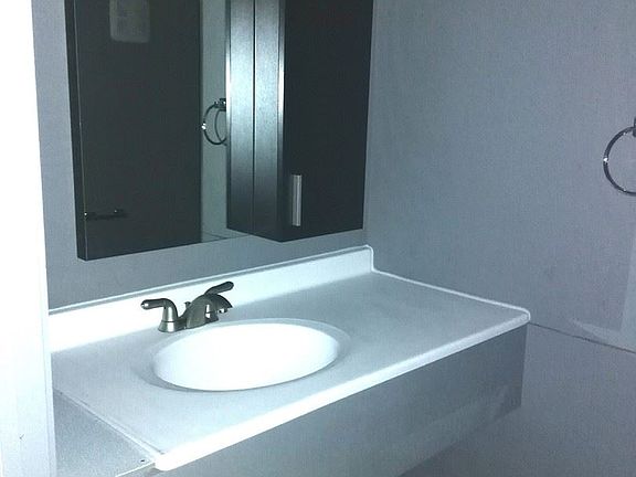 3rd image of 833 2nd St #2