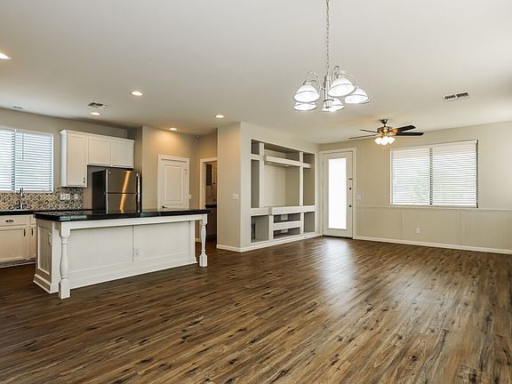 5th image of 20925 S 214th Pl