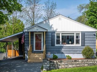 94 Standish St, Worcester, MA 01604