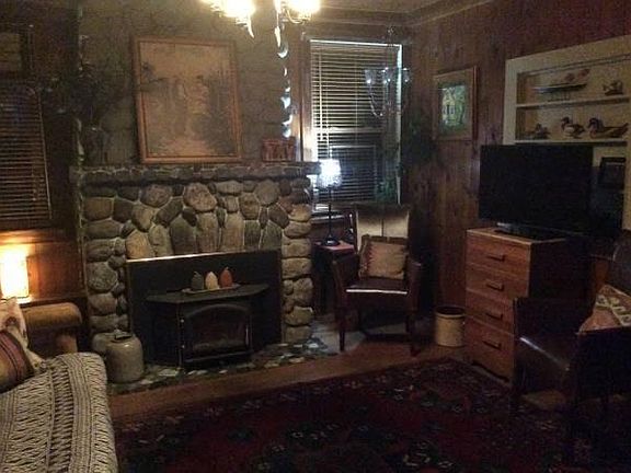 2nd image of 144 Sunnyside N