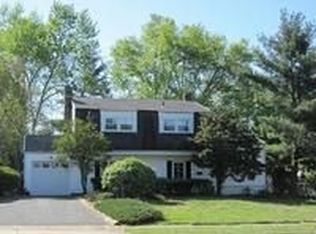 12 Winston Dr, Somerset, NJ 08873