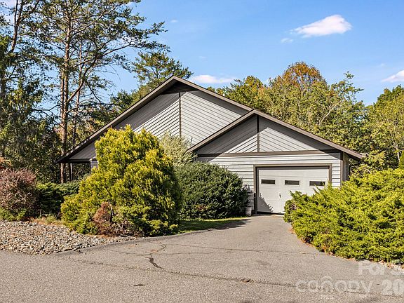 2nd image of 8 Zachary Ridge Rd