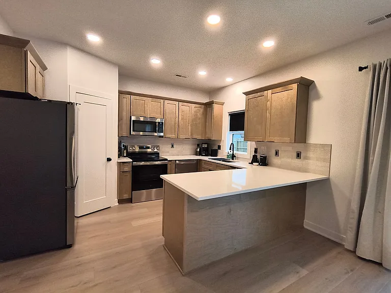 4823 Navajo St — Photo 5
