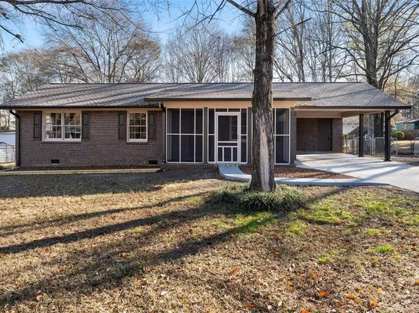 47 Chickasaw Trl SW, Cartersville, GA 30120