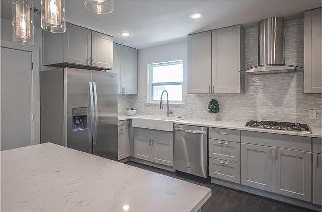 1st image of 7505 E Crest Dr