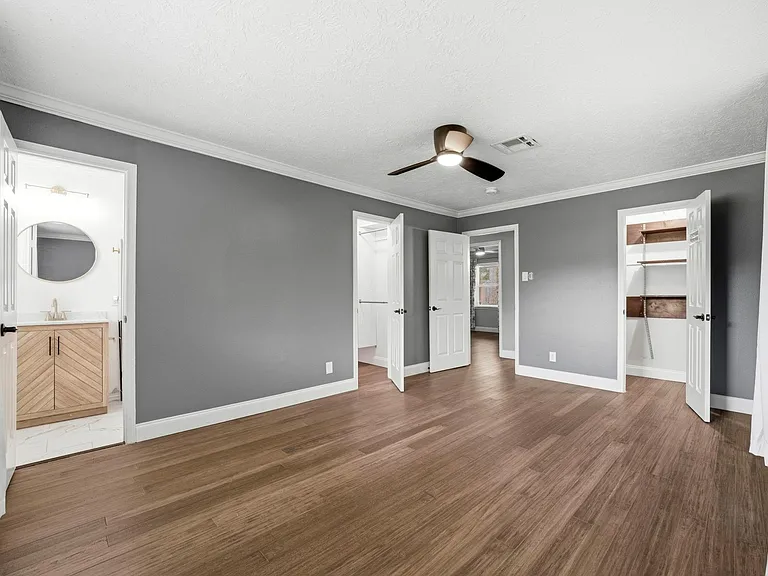 11102 Endicott Ln — Photo 25