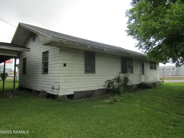 301 & 303 E Admiral Doyle Dr, New Iberia, LA 70560